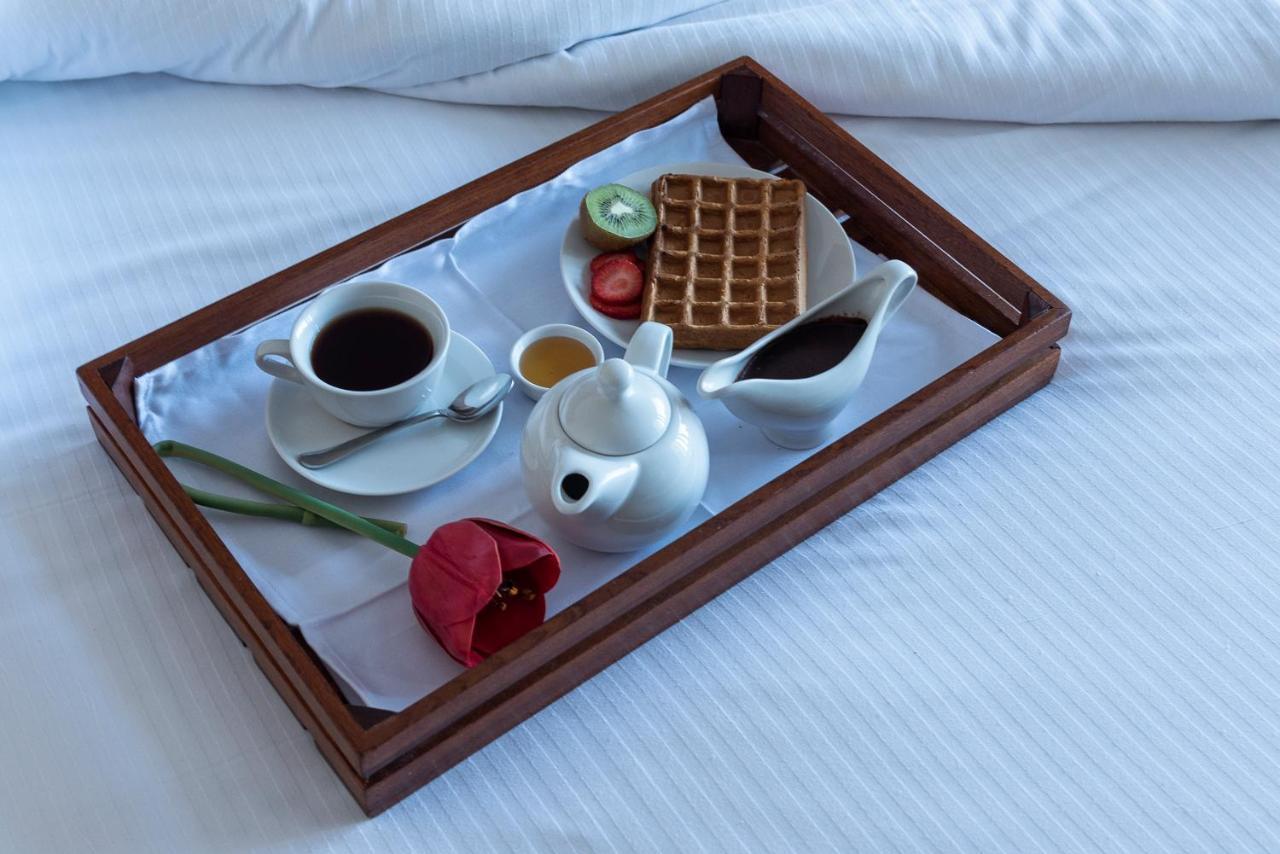 Hotel Grand Ocean El Sokhna Ain Suchna Exterior foto Room service breakfast