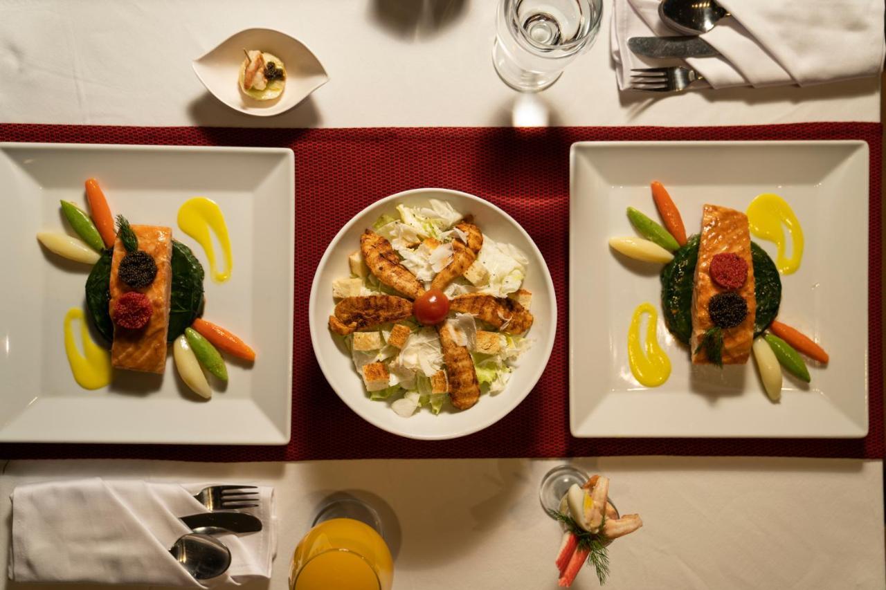 Hotel Grand Ocean El Sokhna Ain Suchna Exterior foto A meal prepared by a private chef