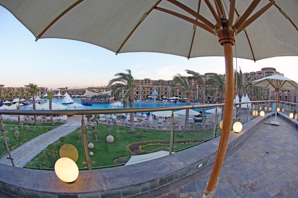 Hotel Grand Ocean El Sokhna Ain Suchna Exterior foto The resort's pool area