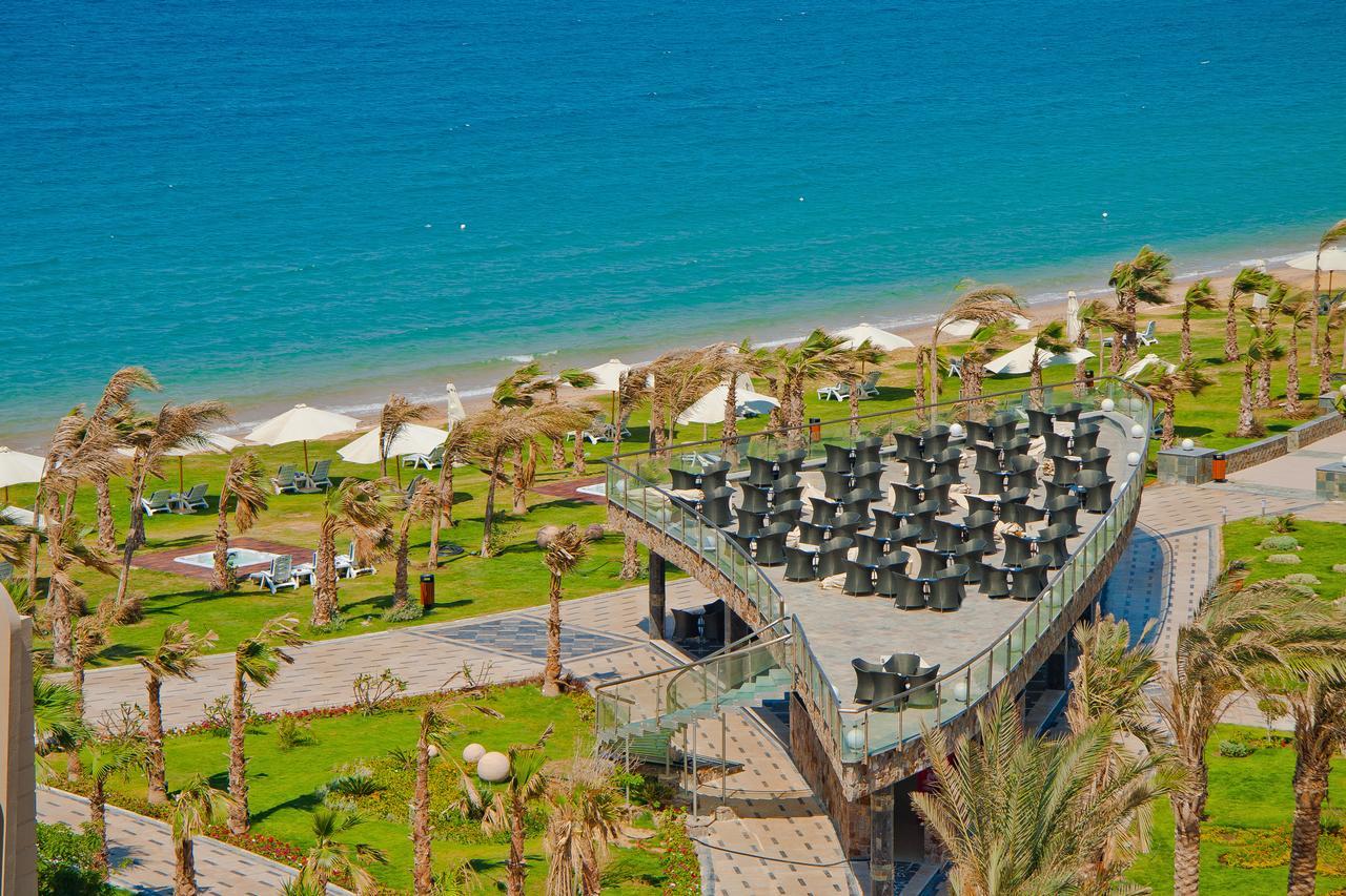 Hotel Grand Ocean El Sokhna Ain Suchna Exterior foto The beach at the resort