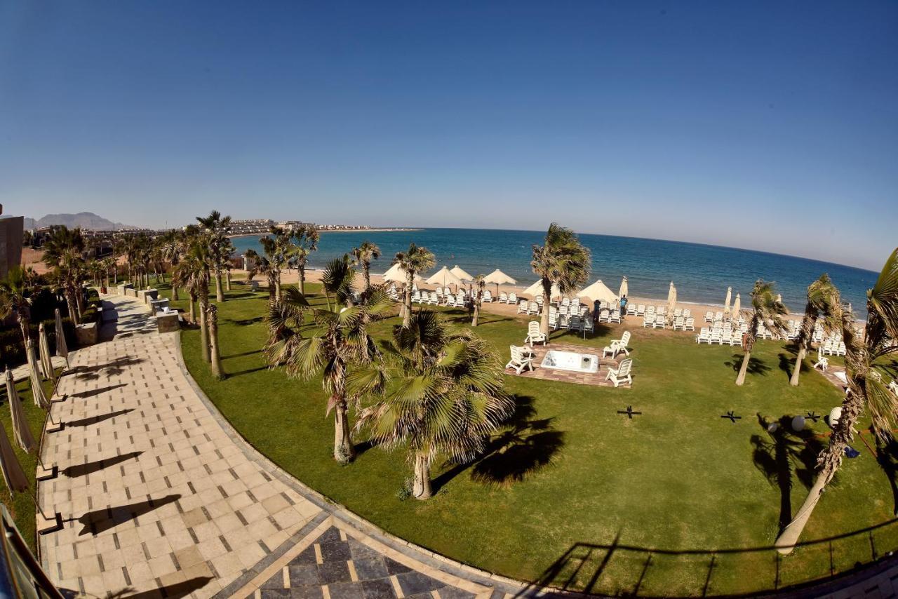 Hotel Grand Ocean El Sokhna Ain Suchna Exterior foto The beach at the Grand Hotel